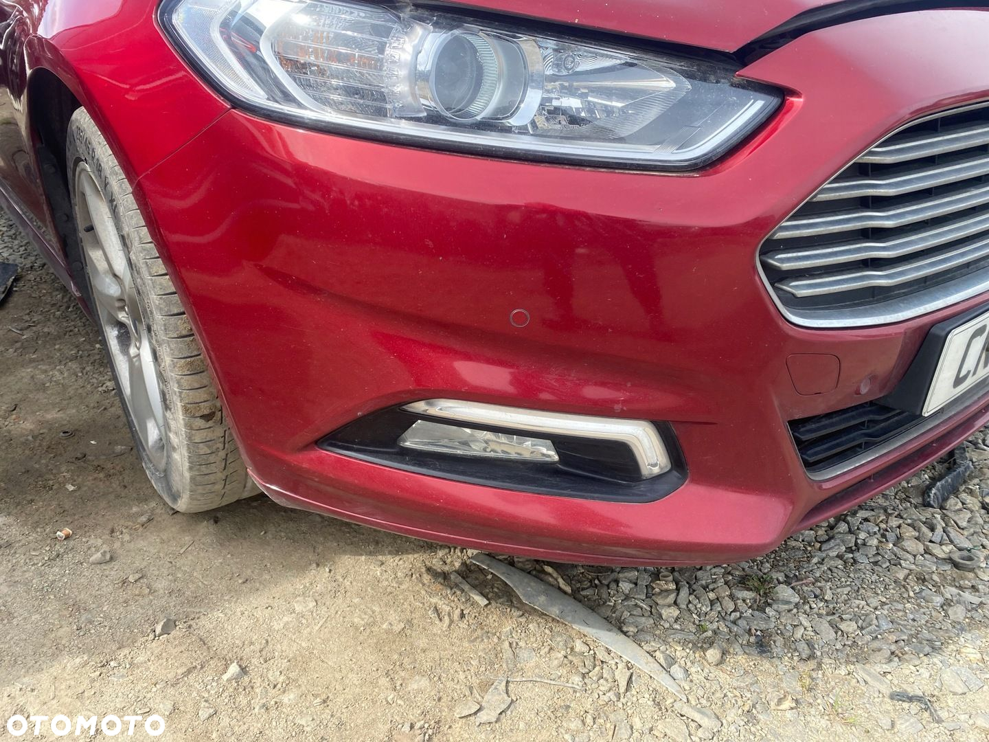 ZDERZAK PRZÓD FORD MONDEO MK5 TITANIUM AD RUBY RED LED 4 PDC - 2