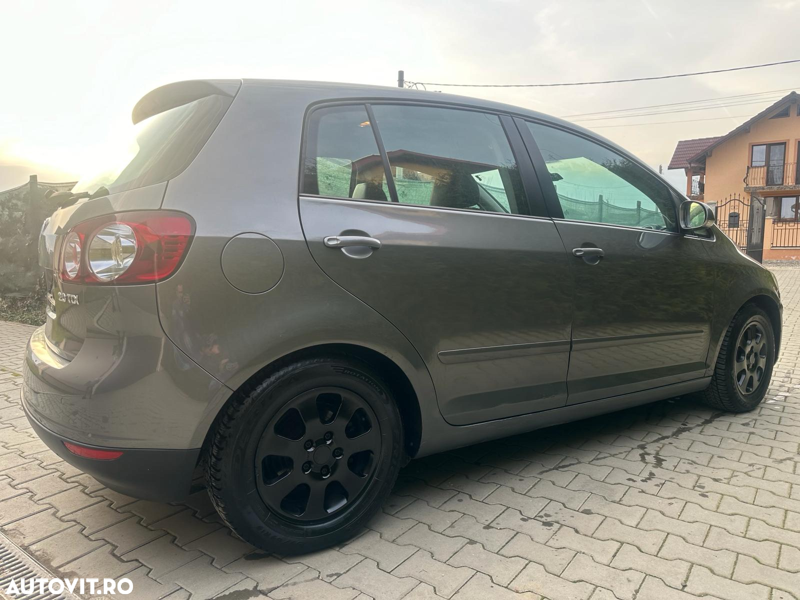 Volkswagen Golf Plus 2.0 TDI Comfortline - 7