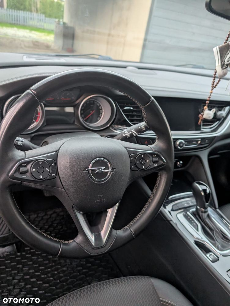 Opel Insignia - 26