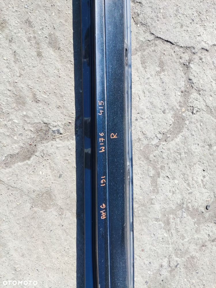 MERCEDES A KLASA W176 LISTWA PROGOWA PRAWA AMG 191 - 4