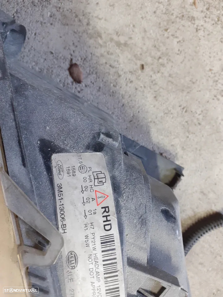 Conjunto farois ford focus c max - 2