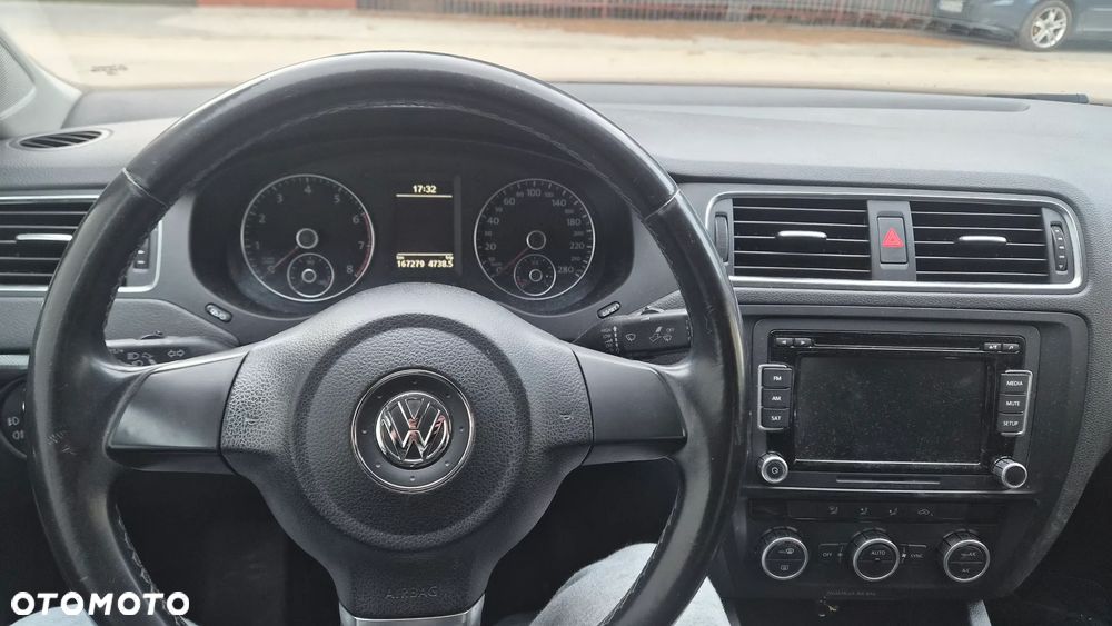 Volkswagen Jetta 1.4 TSI Comfortline - 5