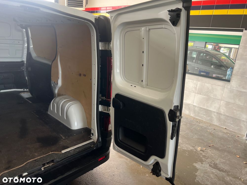 Renault Trafic - 19