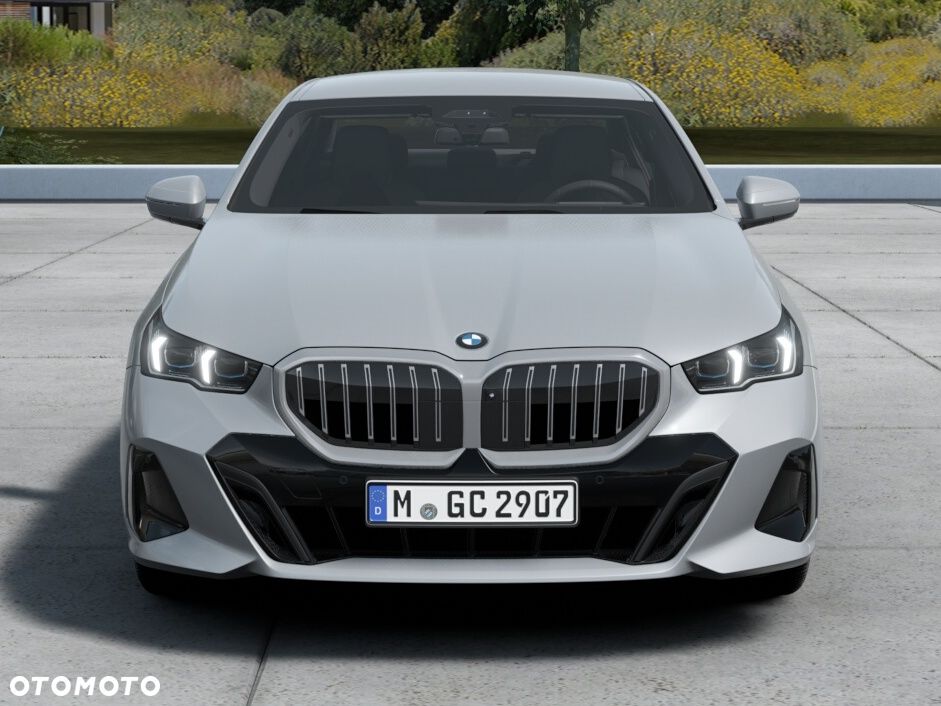 BMW Seria 5 2026 photo 3