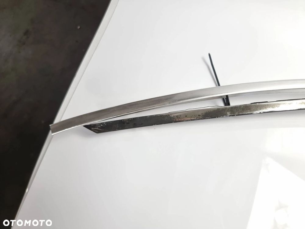 670023096 Maserati Ghibli 2999 TDI 2014 sedan Dekor listwa Inne części karoserii - 2