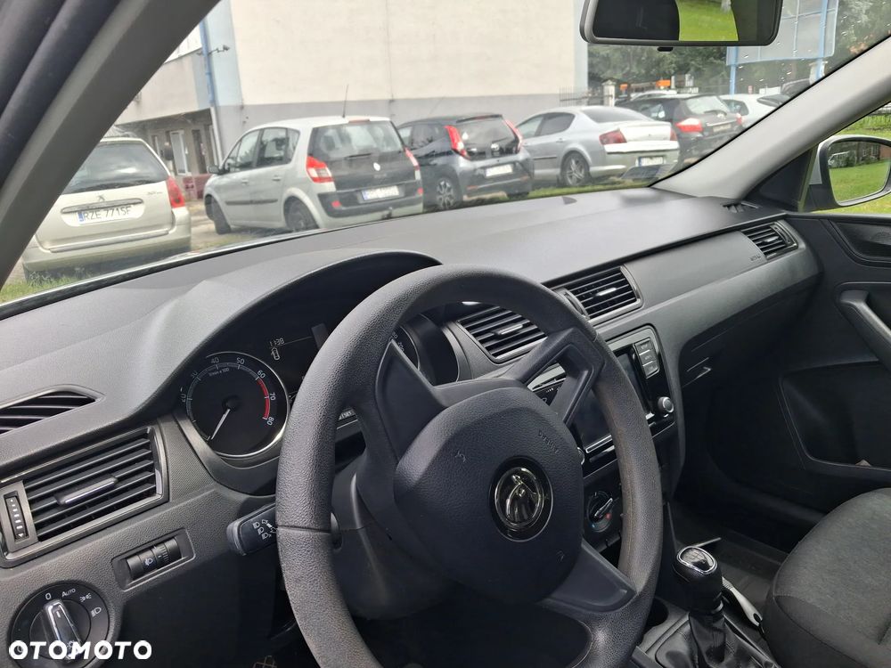 Skoda RAPID 1.0 TSI Active - 7