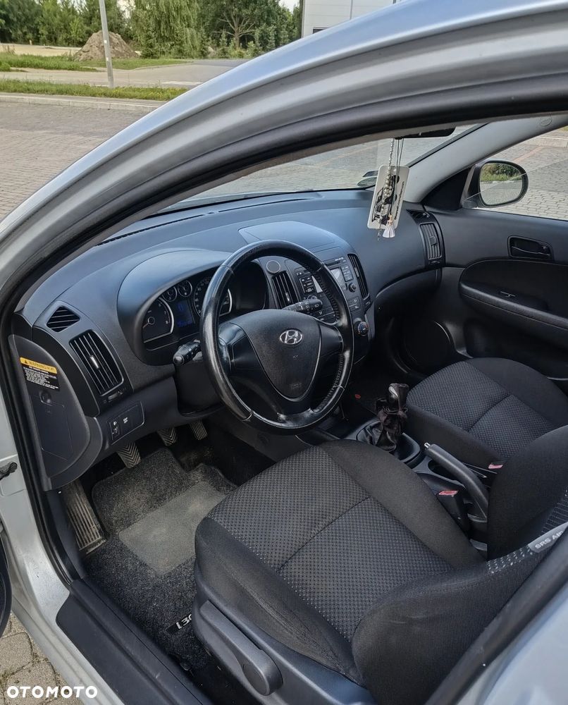 Hyundai i30 1.4 Classic + World Cup - 5