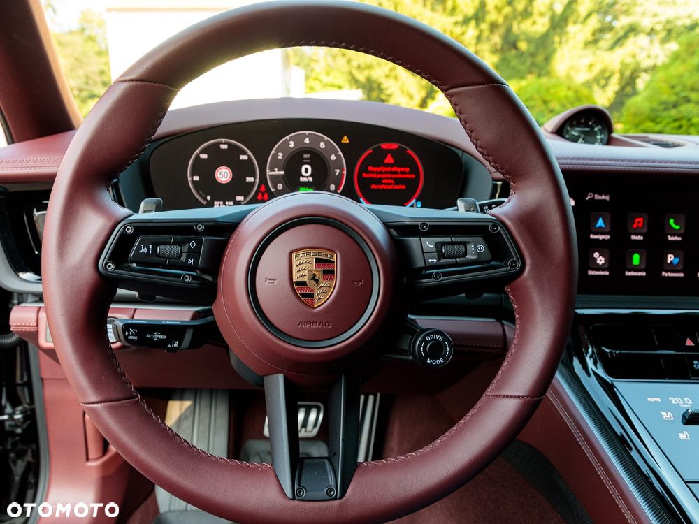 Porsche Panamera - 21