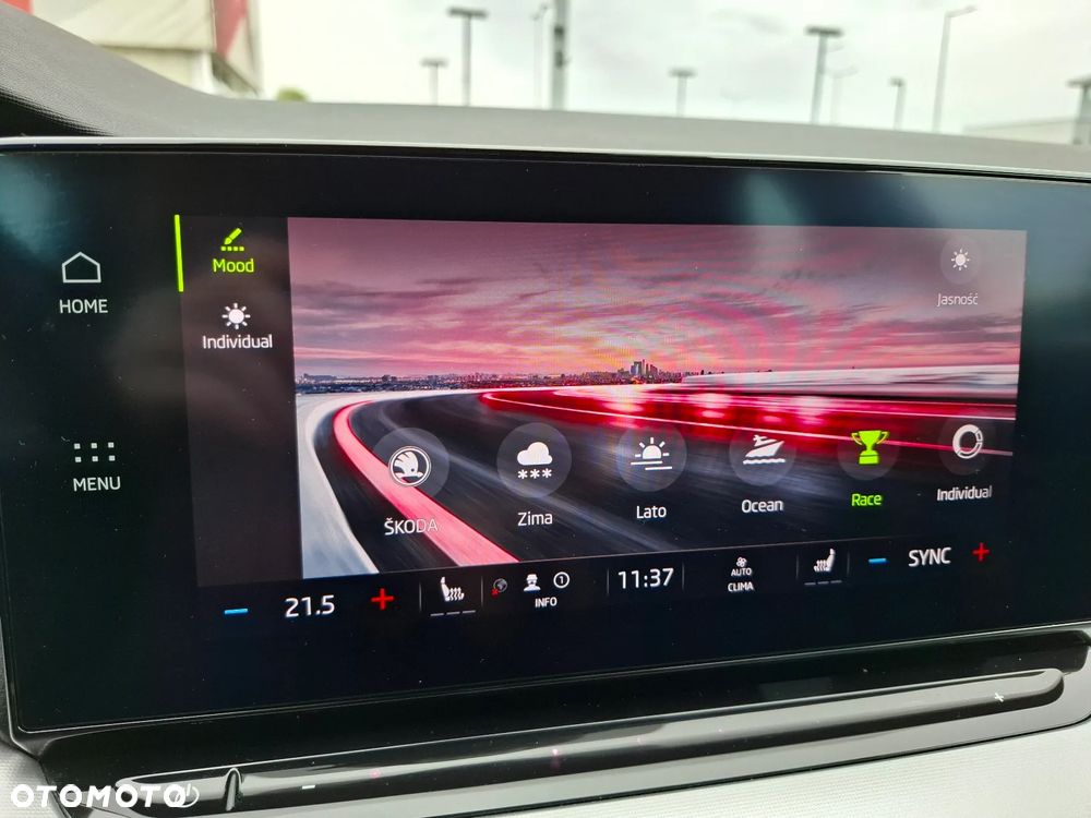 Skoda Octavia Combi 2.0 TDI DSG Clever - 27