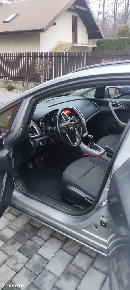 Opel Astra 1.7 CDTI Cosmo - 8