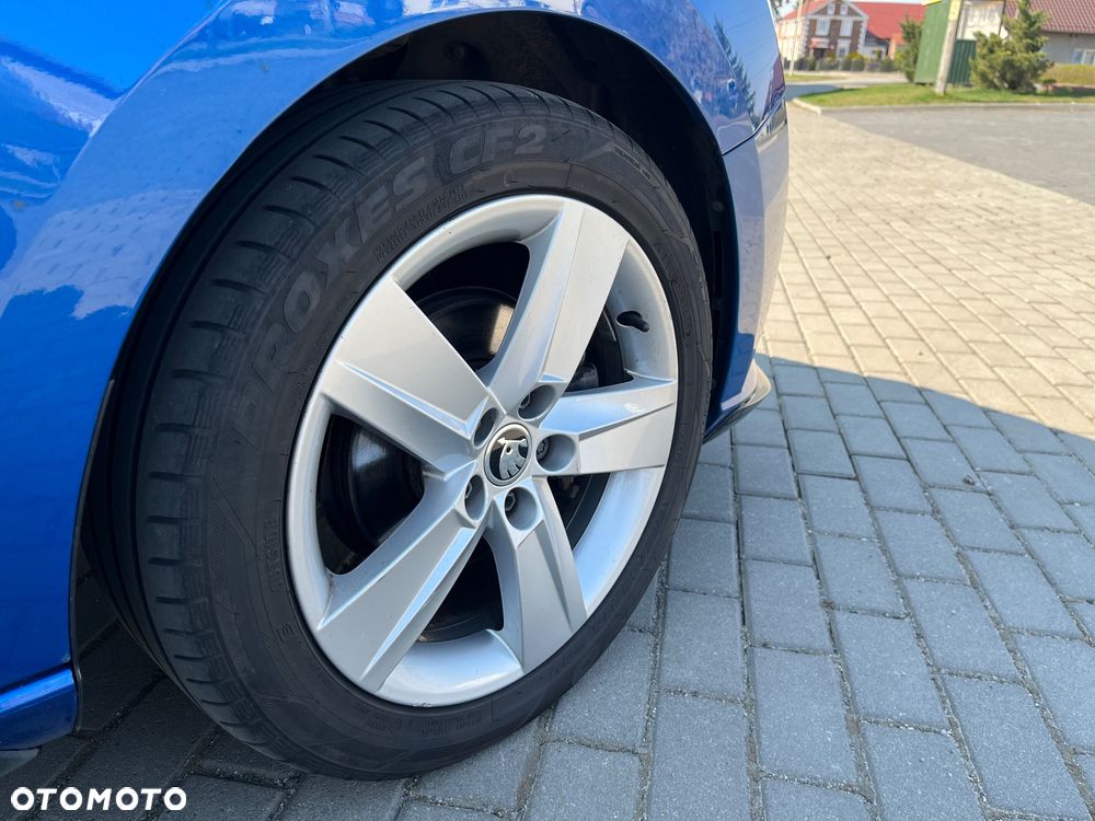 Skoda Fabia 1.0 TSI Monte Carlo - 11