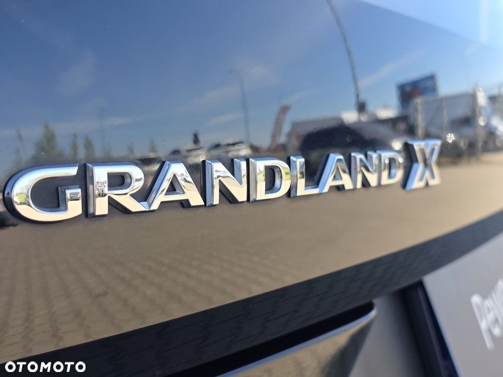 Opel Grandland 1.2 T Edition S&S - 24