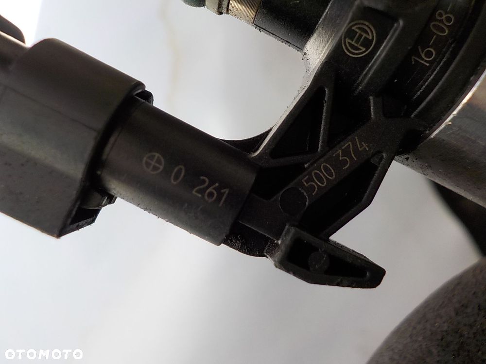 VOLKSWAGEN GOLF VII SKODA AUDI 1.2 TSI WTRYSKIWACZ 0261500374 04E906036T - 2