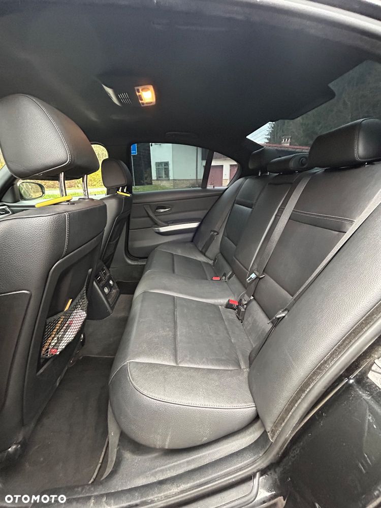 BMW Seria 3 318d - 10