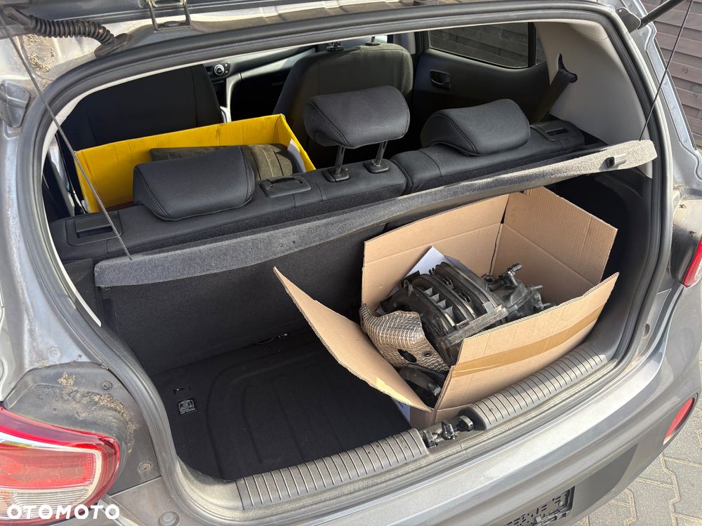 Hyundai i10 1.0 BlueDrive Access - 19