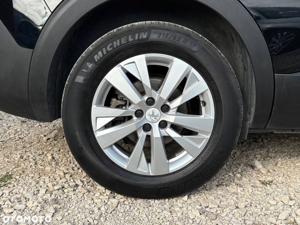 Peugeot 5008 1.2 PureTech Active S&S EAT8 - 8