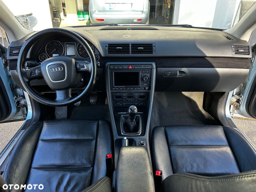 Audi A4 Avant 2.0 TDI - 6