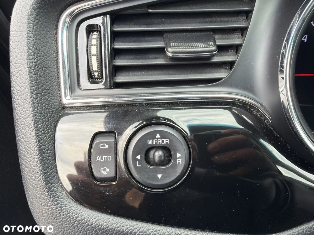 Kia Ceed 1.6 GDI L Business Line - 23