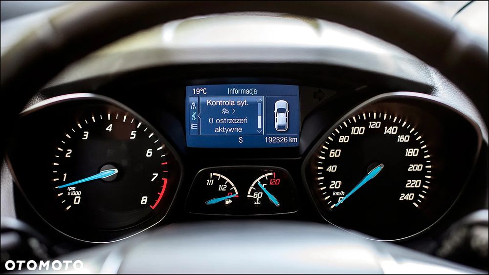 Ford Kuga - 18