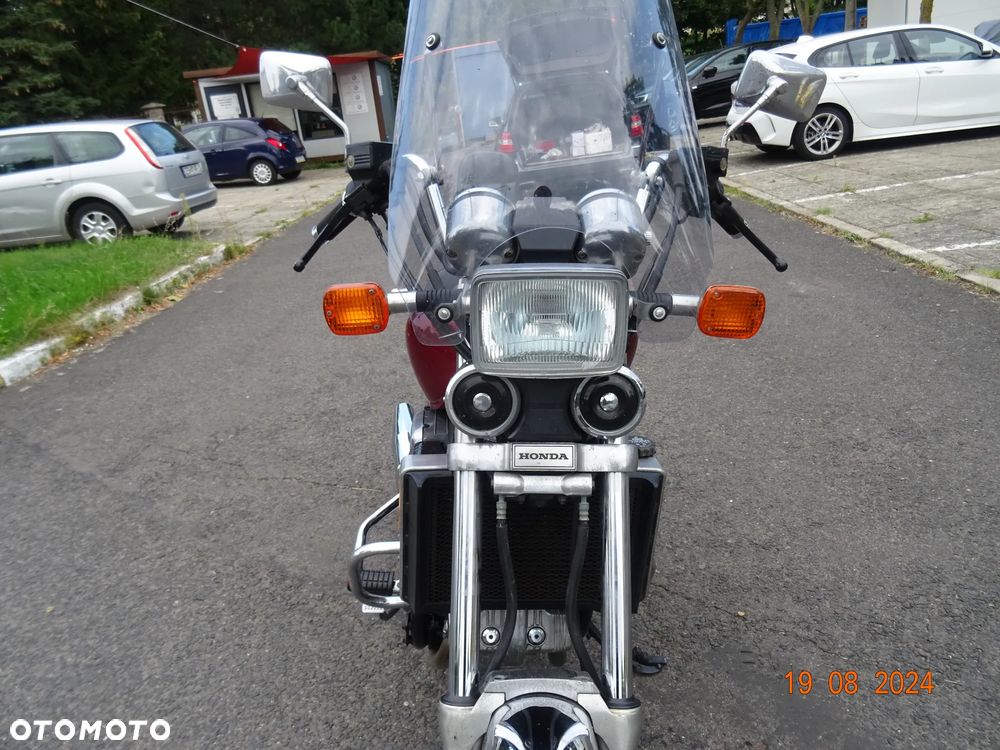 Honda VF - 21