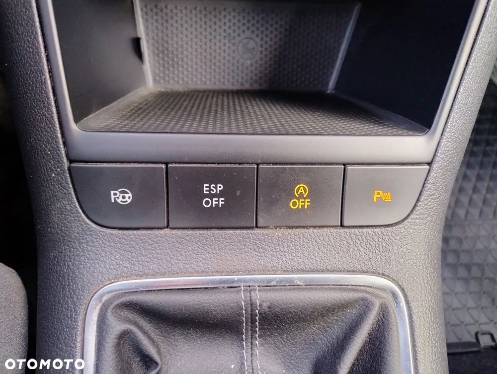 Volkswagen Golf Plus 1.2 TSI BlueMotion Technology Team - 14