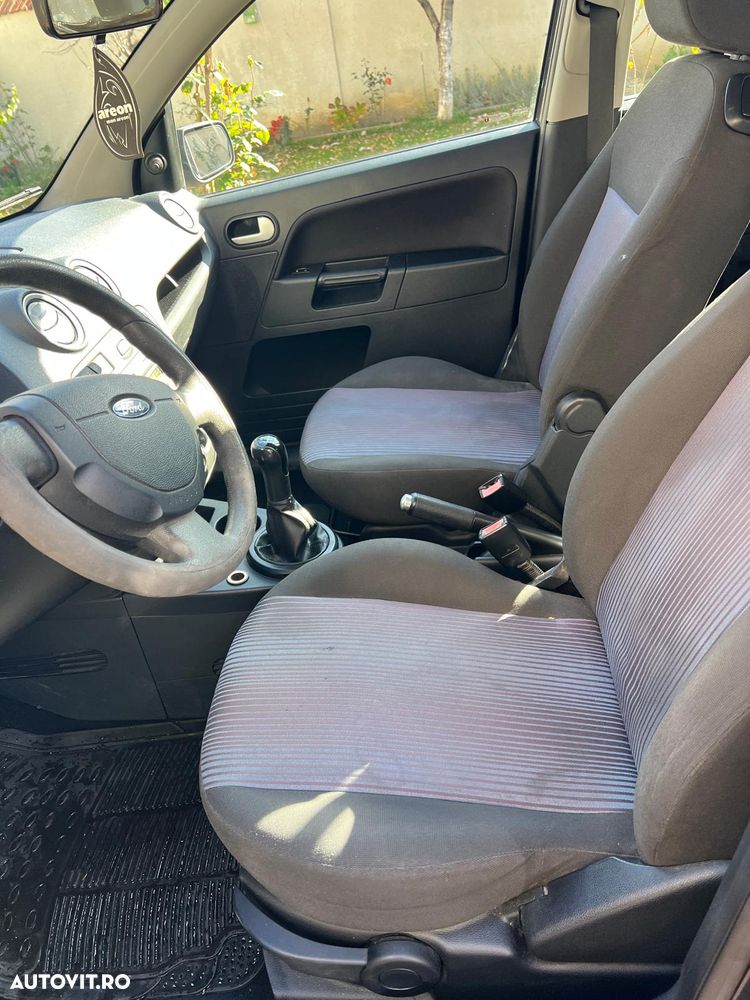 Ford Fusion 1.4 + - 8