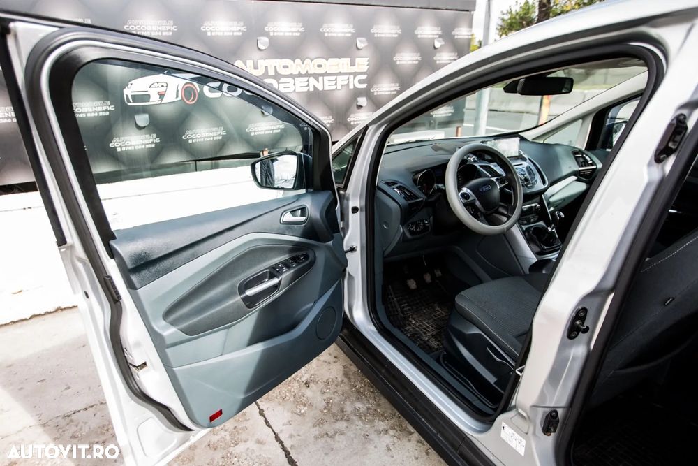 Ford Grand C-Max 1.6 TDCi DPF Titanium - 16