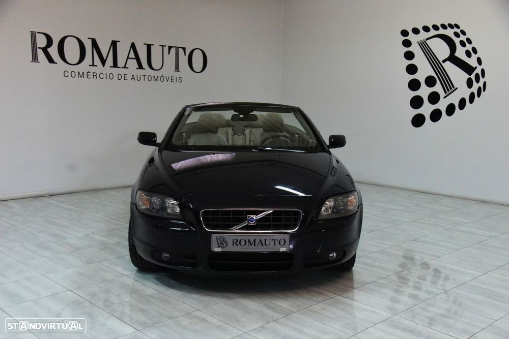 Volvo C70 2.4 D5 Momentum Geartronic - 3