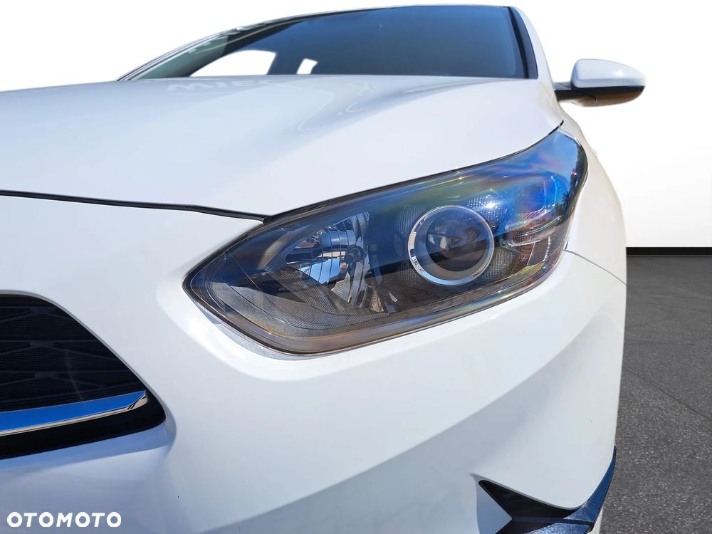 Kia Ceed 1.0 T-GDI M - 11