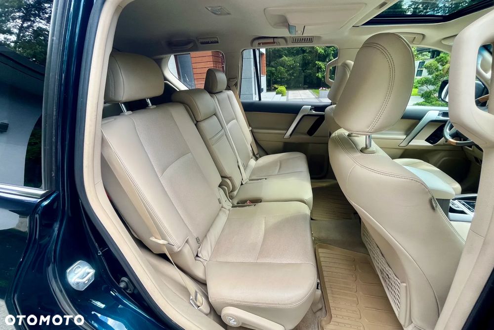 Toyota Land Cruiser 2.8 D-4D Automatik Executive - 23