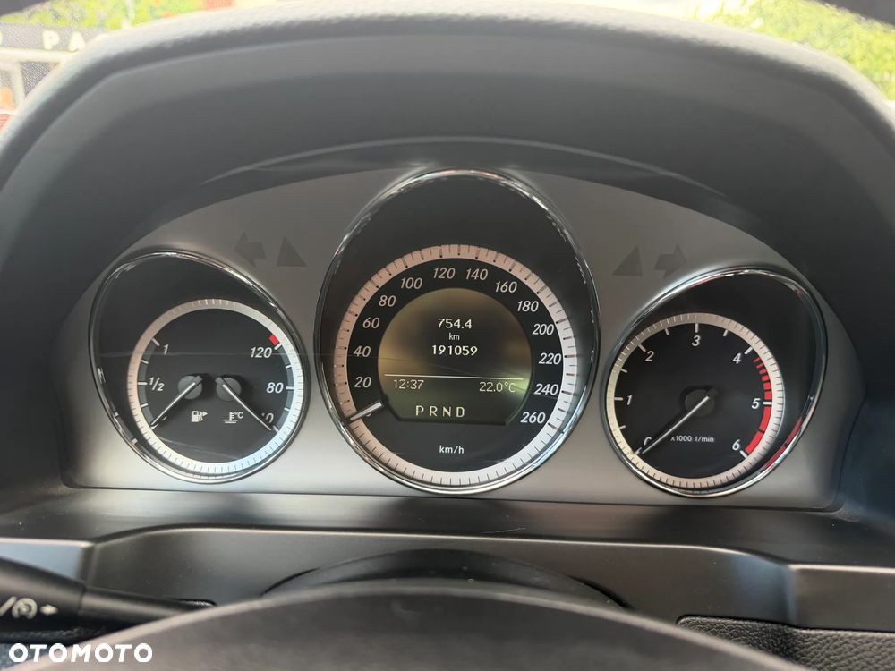 Mercedes-Benz Klasa C 350 CDI DPF 7G-TRONIC Avantgarde - 28