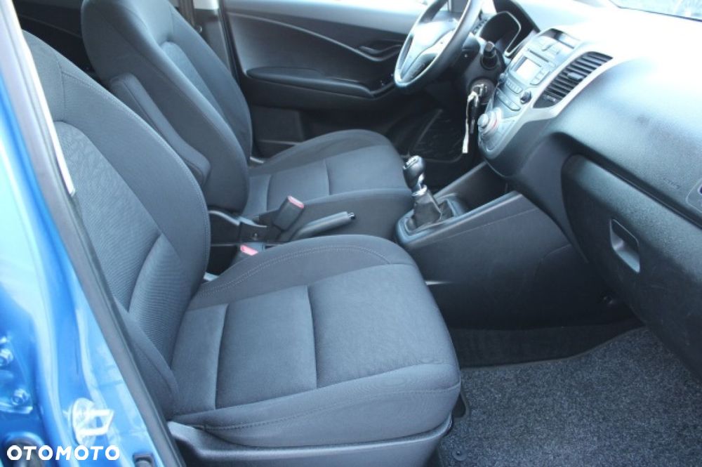 Hyundai ix20 - 28