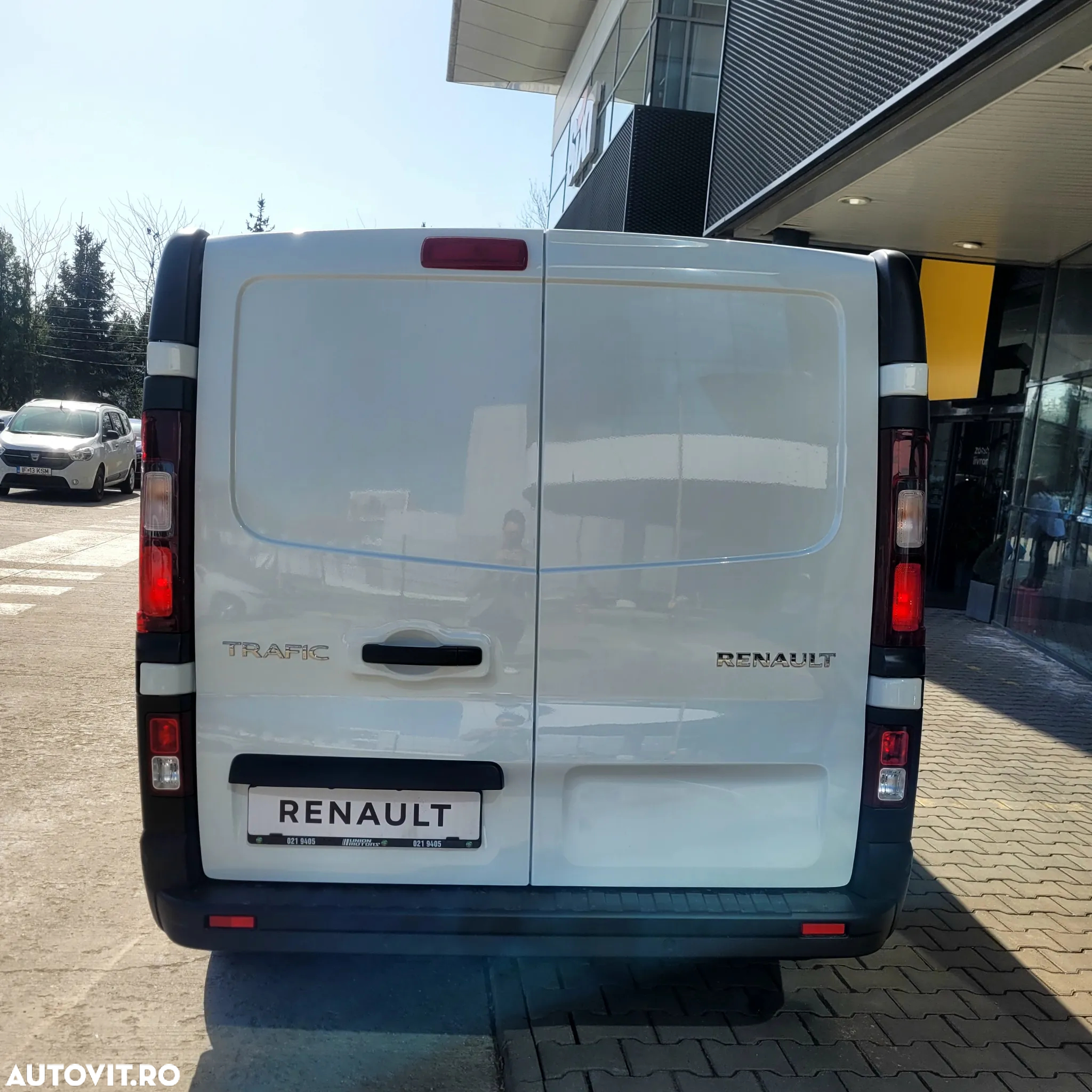 Renault Trafic Furgon - 7