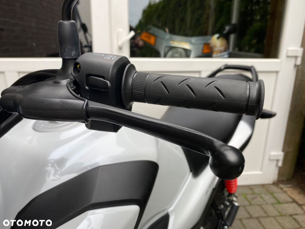 Honda CBF - 24