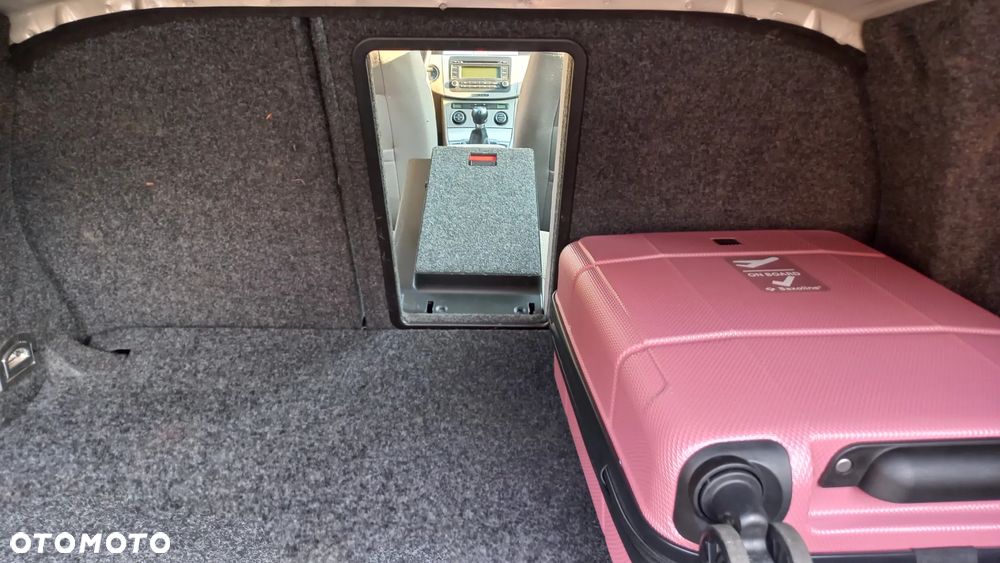 Volkswagen Passat - 8