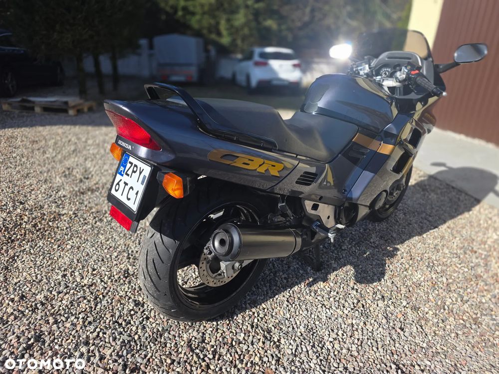 Honda CBR - 5