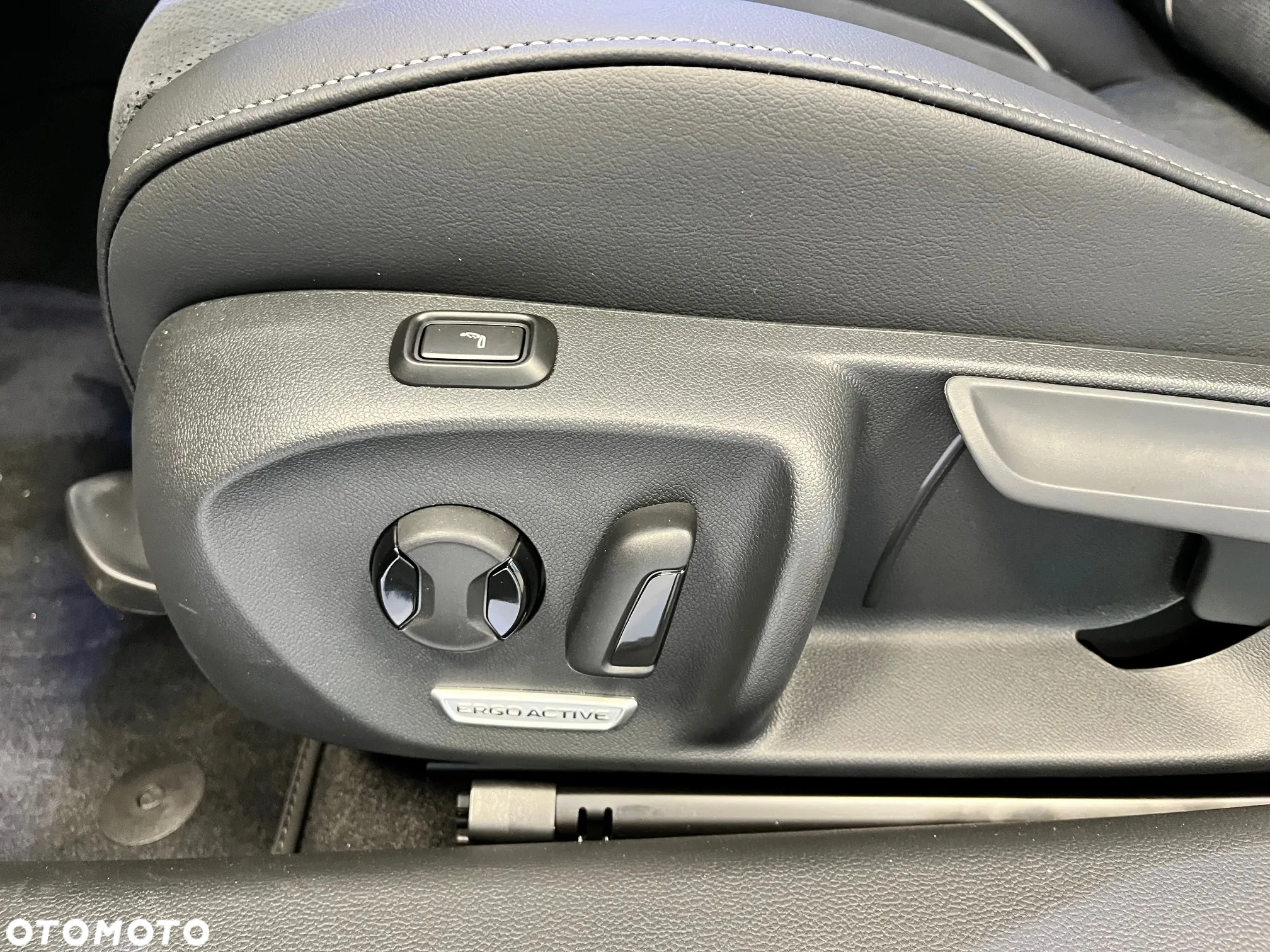 Volkswagen Passat - 11