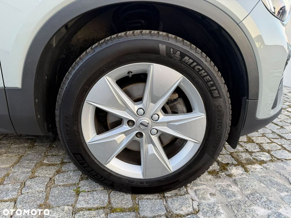 Volvo XC 40 - 35