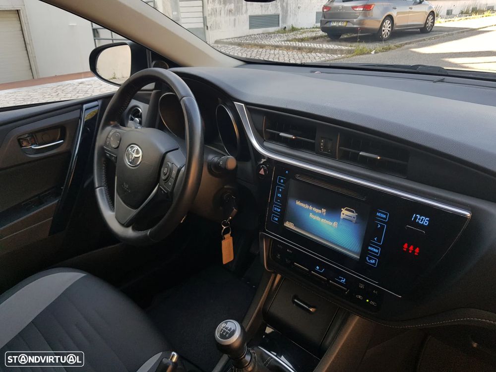 Toyota Auris Touring Sports 1.4 D-4D Comfort+Pack Sport - 49