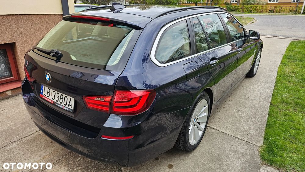 BMW Seria 5 525d xDrive - 25