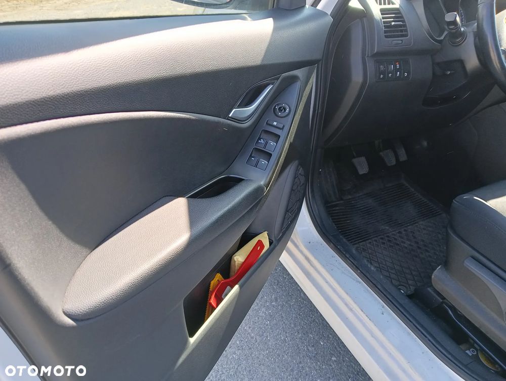 Hyundai ix20 - 10