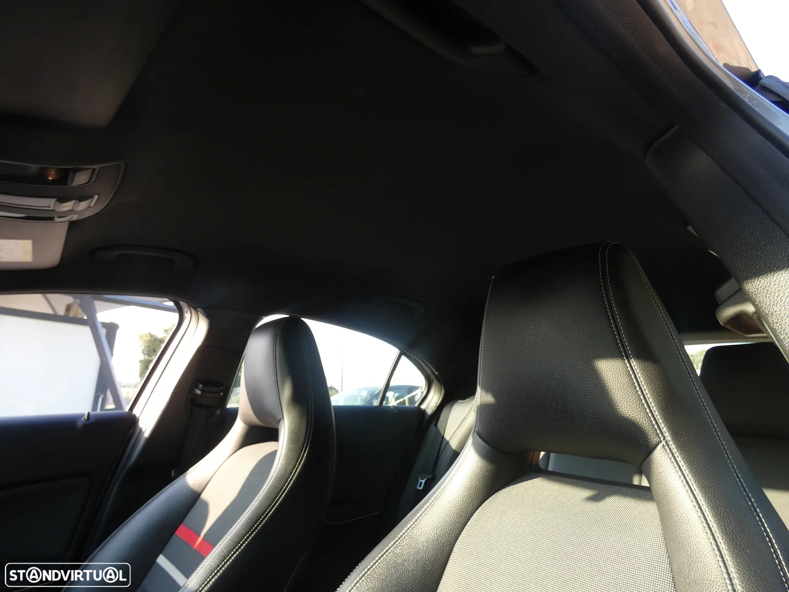 Mercedes-Benz A 180 d AMG Line - 21