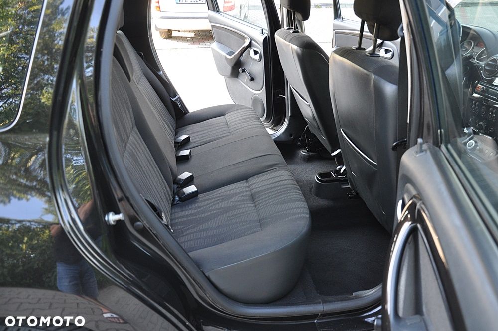 Dacia Duster 1.6 Laureate 4x4 - 20