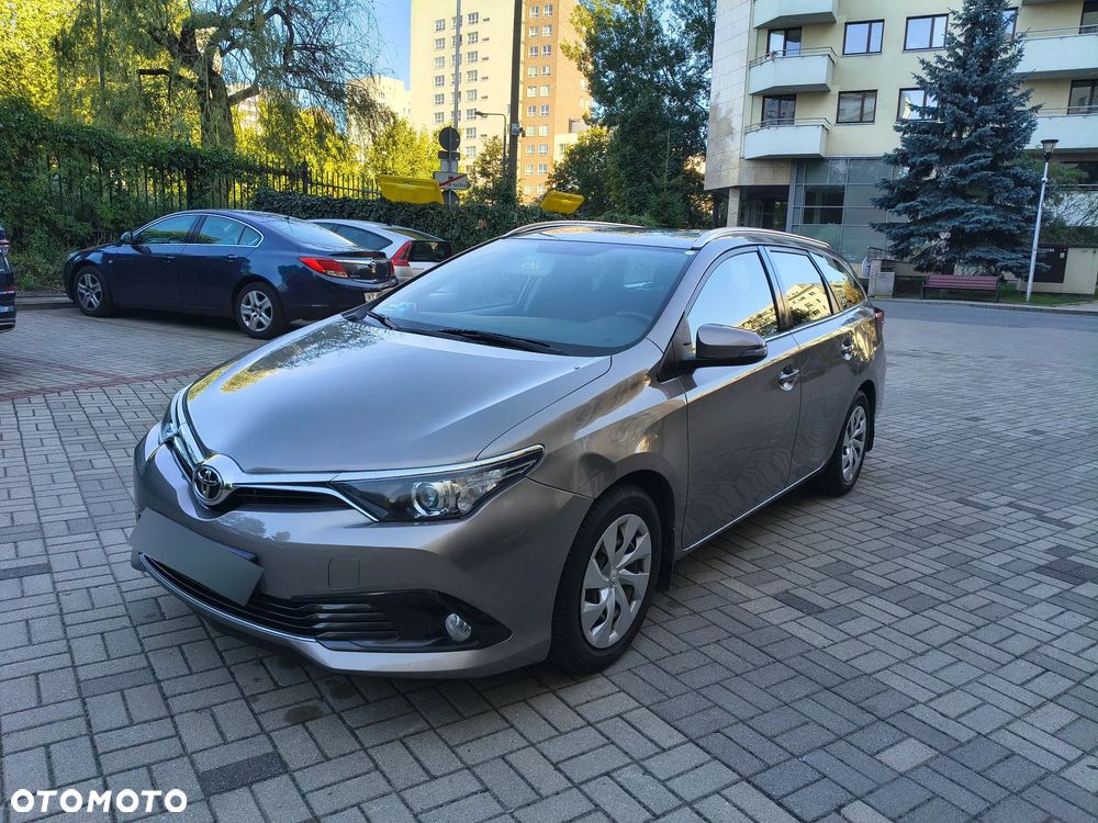 Toyota Auris 1.6 Premium Comfort - 2