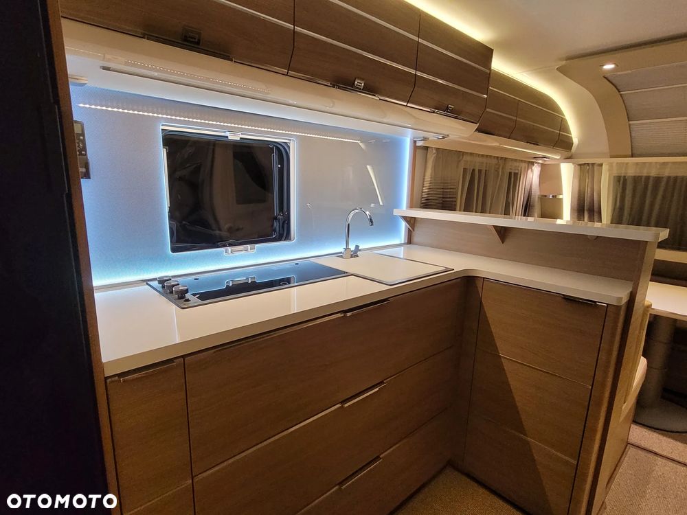 Adria Adora 613UL, klimatyzacja,przedsionek, 5-osobowa - 8