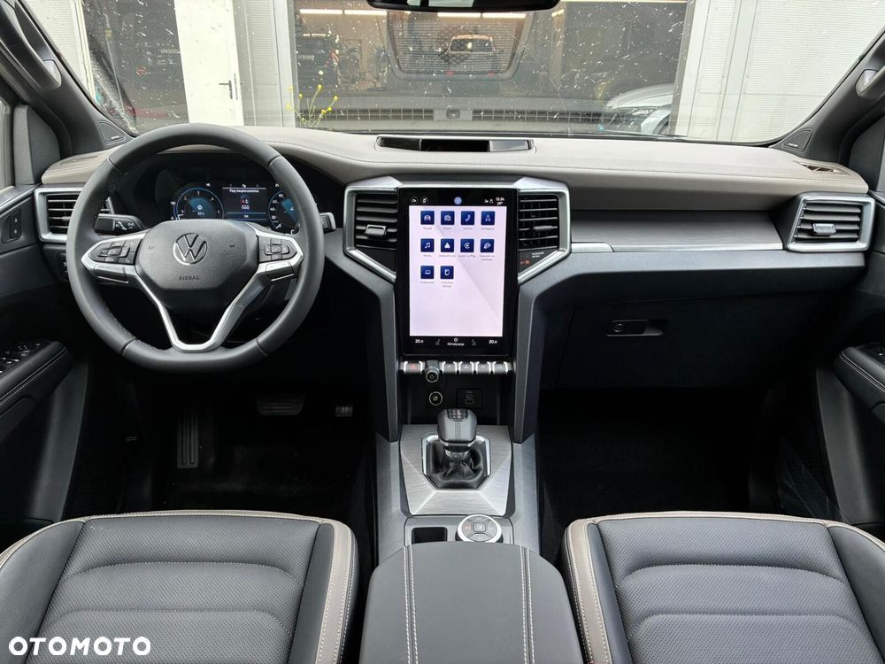 Volkswagen Amarok - 10