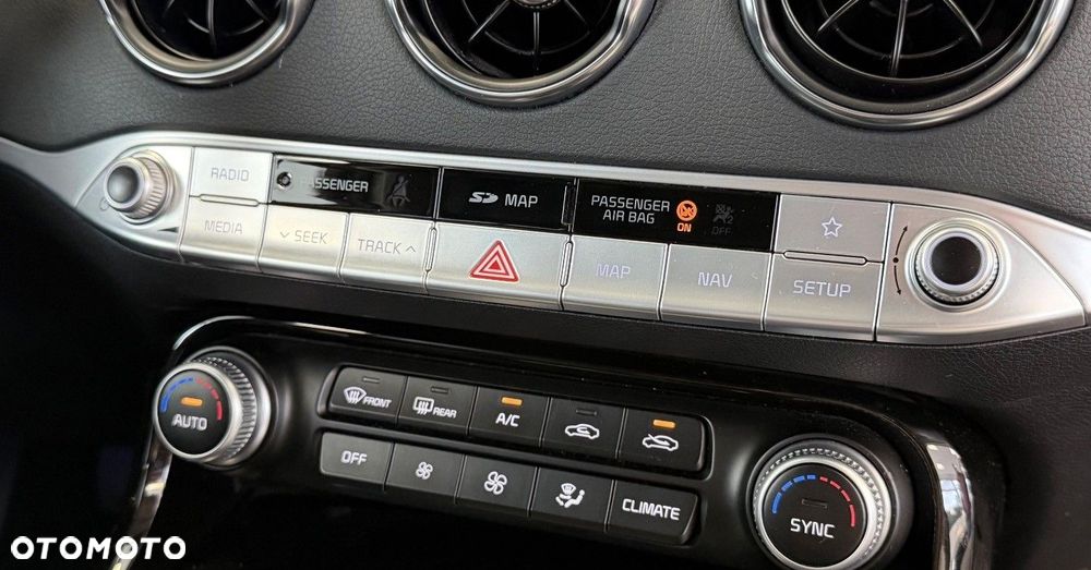 Kia Stinger 2.0 T-GDI GT Line - 21