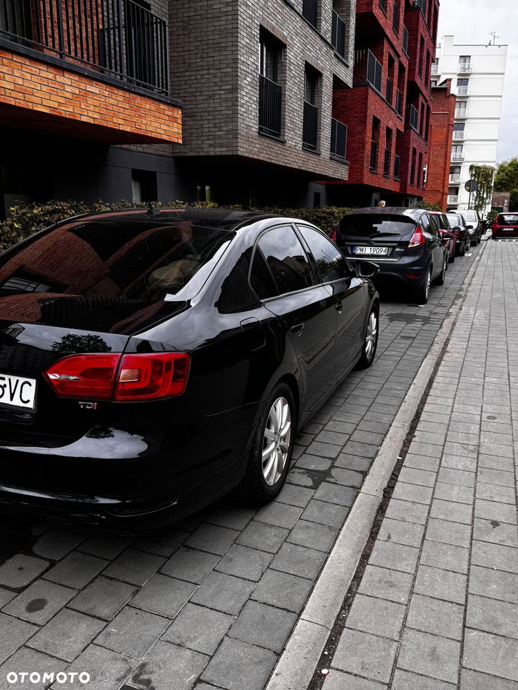 Volkswagen Jetta 1.6 TDI Trendline CityLine - 8
