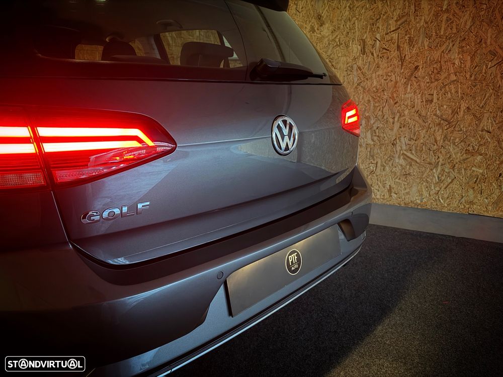 VW Golf 1.0 TSI Confortline DSG - 29