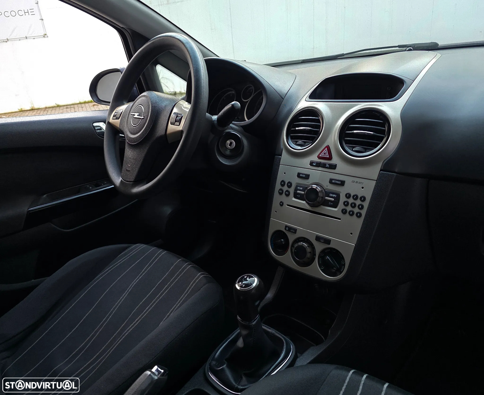 Opel Corsa 1.3 CDTi Enjoy - 42